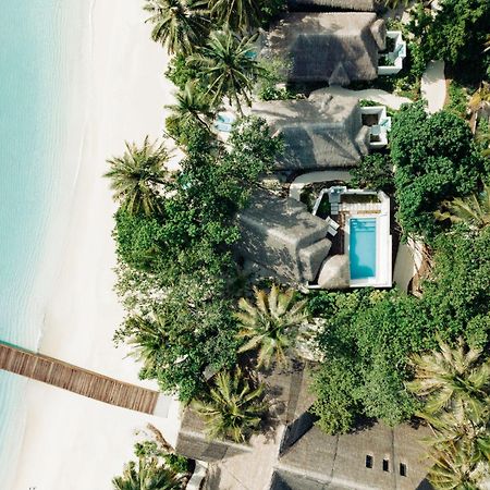 Hotel Nova Maldives Dhangethi Esterno foto