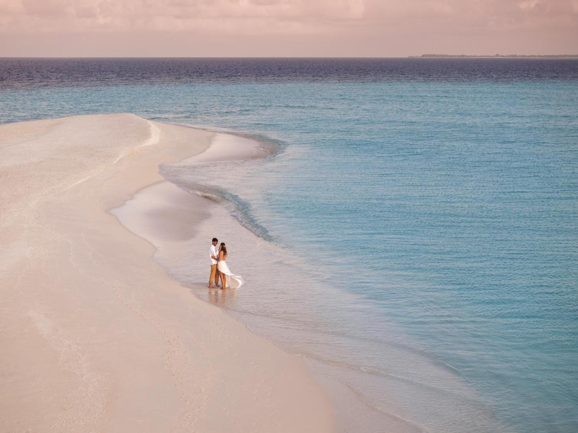 Hotel Nova Maldives Dhangethi Esterno foto