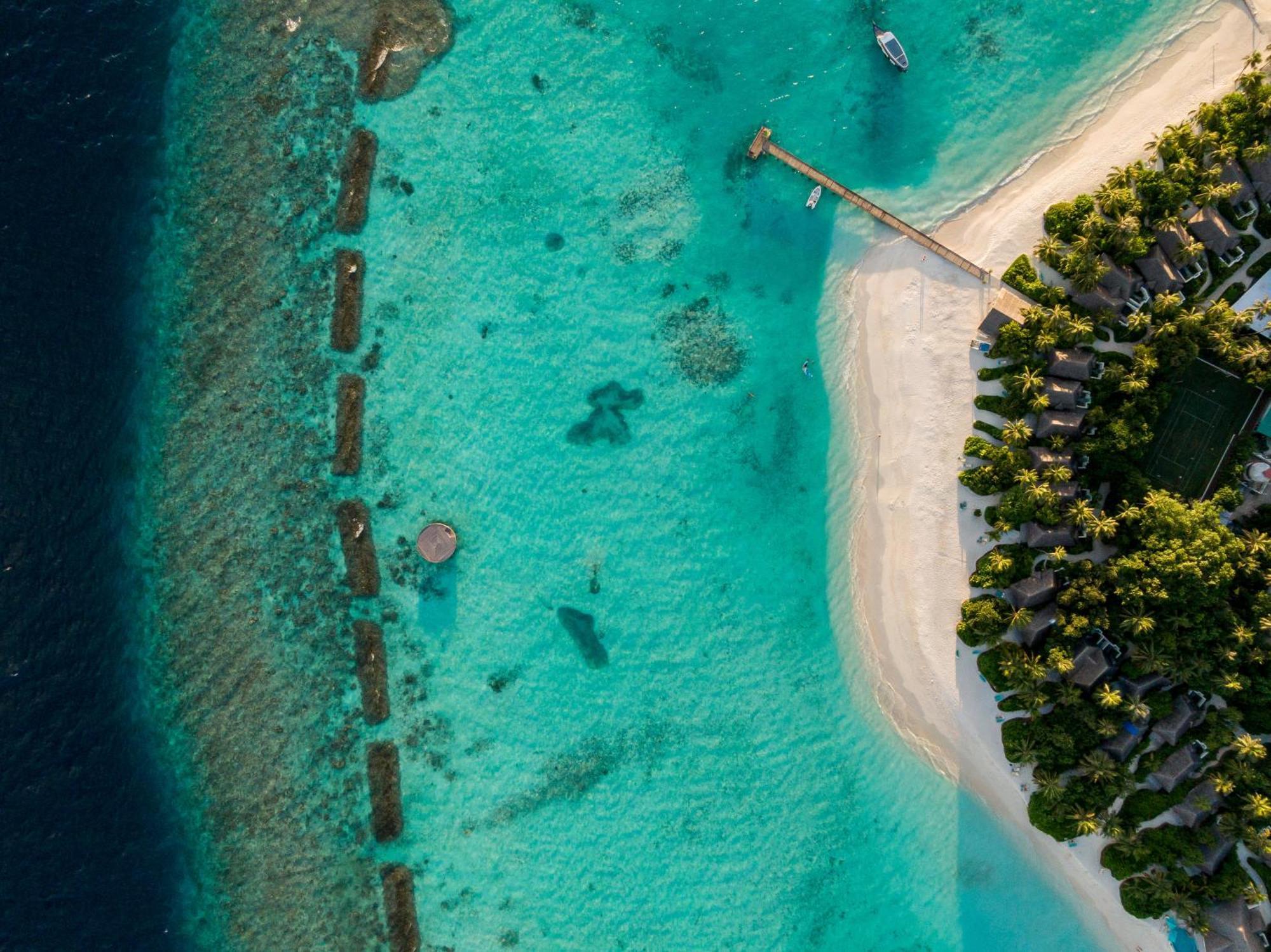 Hotel Nova Maldives Dhangethi Esterno foto