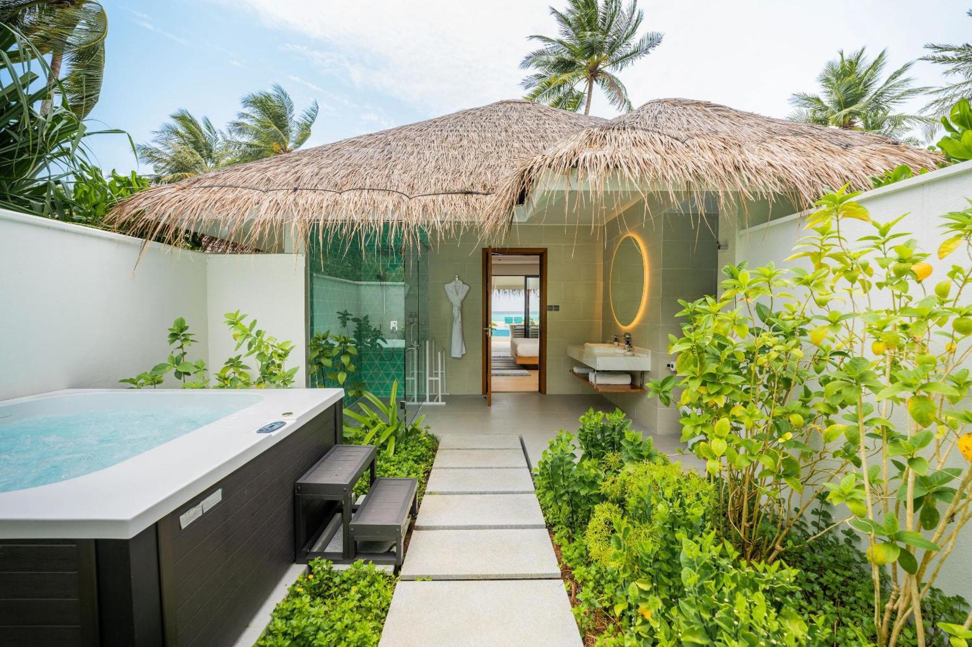 Hotel Nova Maldives Dhangethi Esterno foto