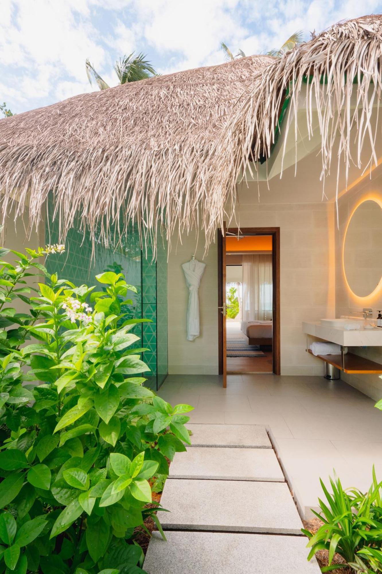 Hotel Nova Maldives Dhangethi Esterno foto